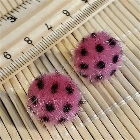 Handmade Faux Fur Fuzzy Polka Dot Earrings Pink Black - Picture 2 of 3